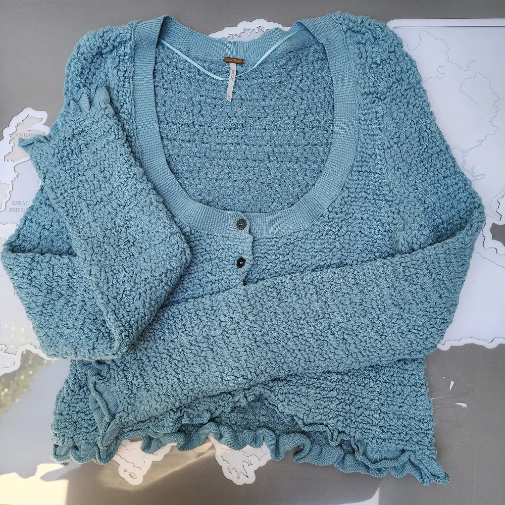 Free People Light Blue Cropped Button-Down Textured Top